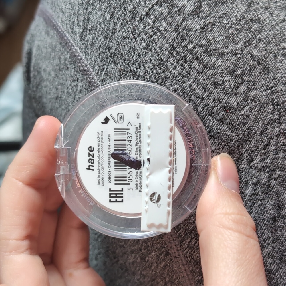 Lottie London Ombre Blush- Haze - Picture 2 of 2